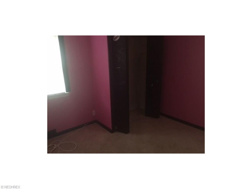 7203 Gerald Ave, Parma, OH 44129 photo 7
