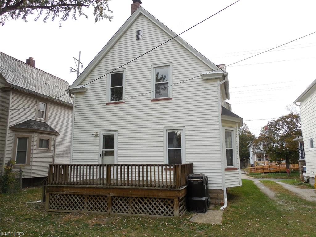 207 Clark St, Elyria, OH 44035 photo 4