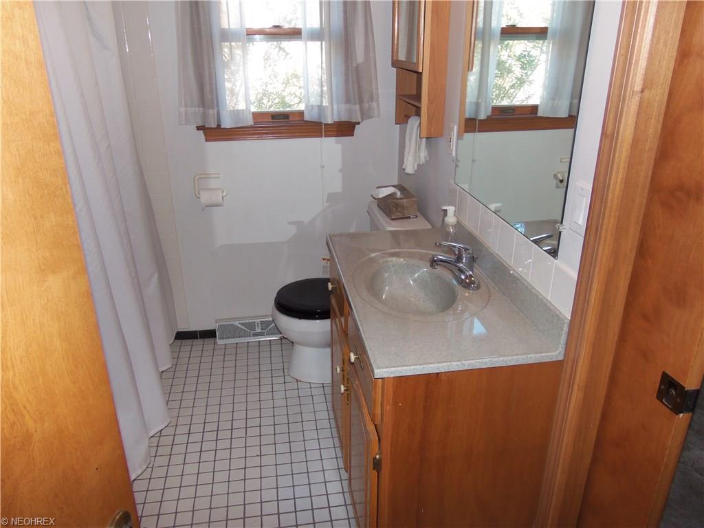 8025 Mccreary Rd, Broadview Heights, OH 44147 photo 15