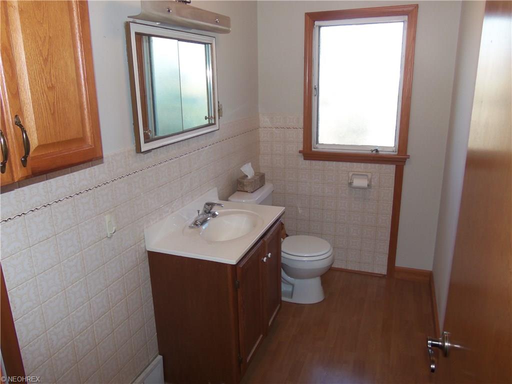 8025 Mccreary Rd, Broadview Heights, OH 44147 photo 11