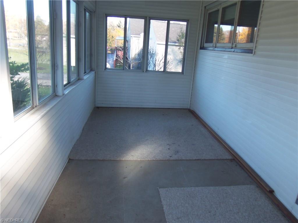 8025 Mccreary Rd, Broadview Heights, OH 44147 photo 4