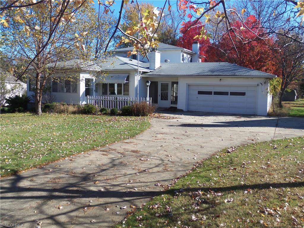 8025 Mccreary Rd, Broadview Heights, OH 44147 photo 3