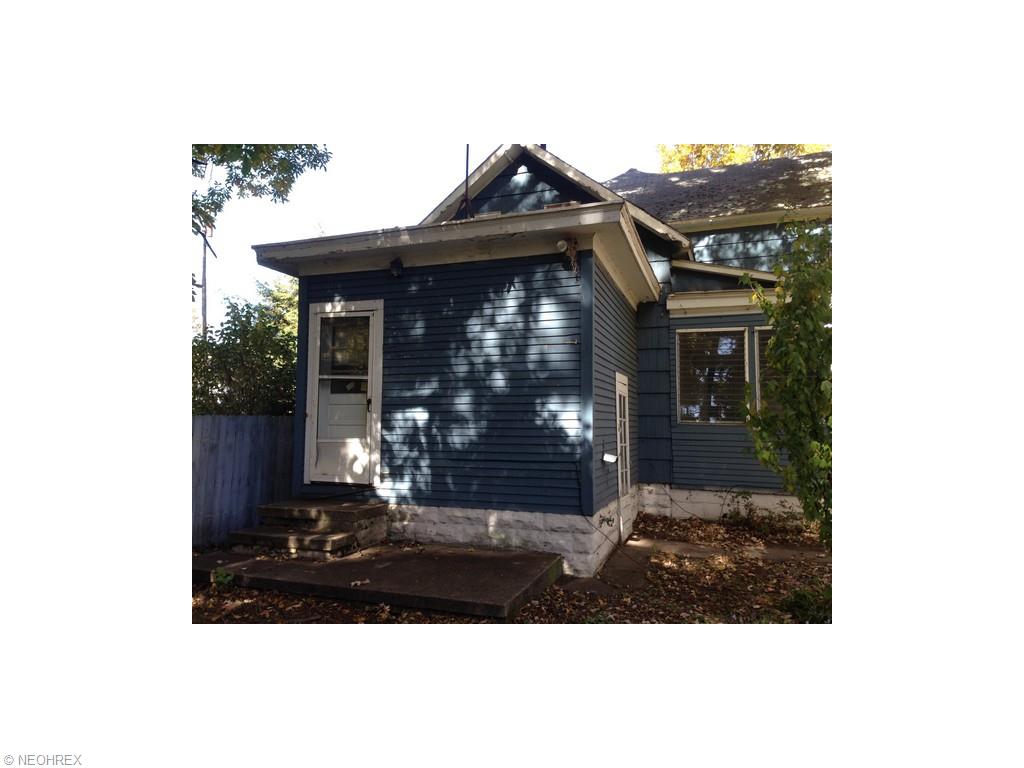 1906 Walnut Blvd, Ashtabula, OH 44004 photo 5