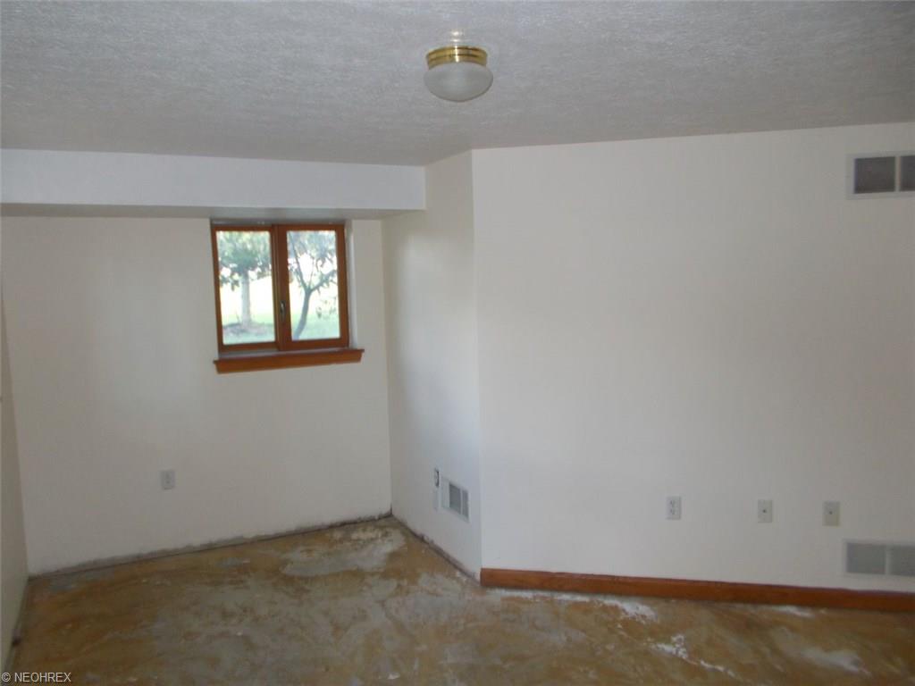 6 Callender Rd, Rome, OH 44085 photo 25