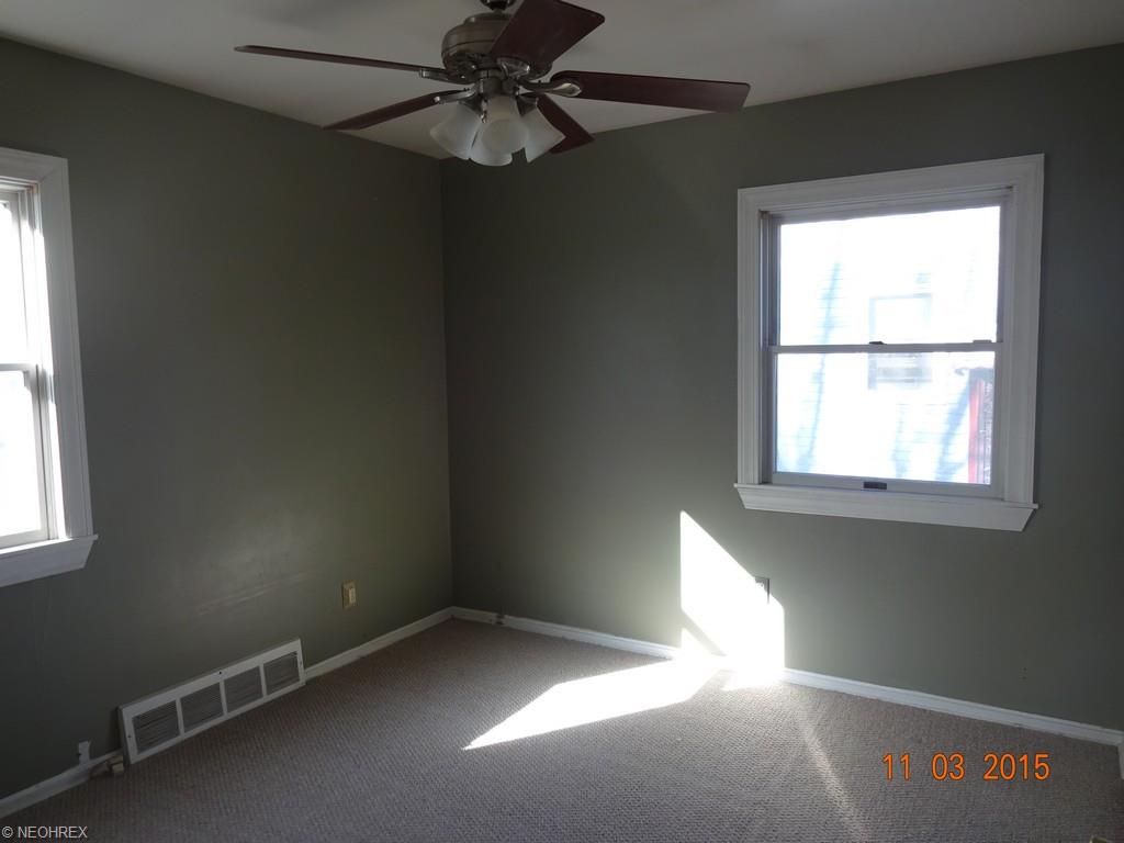 1232 Maple Dr, Lorain, OH 44052 photo 8