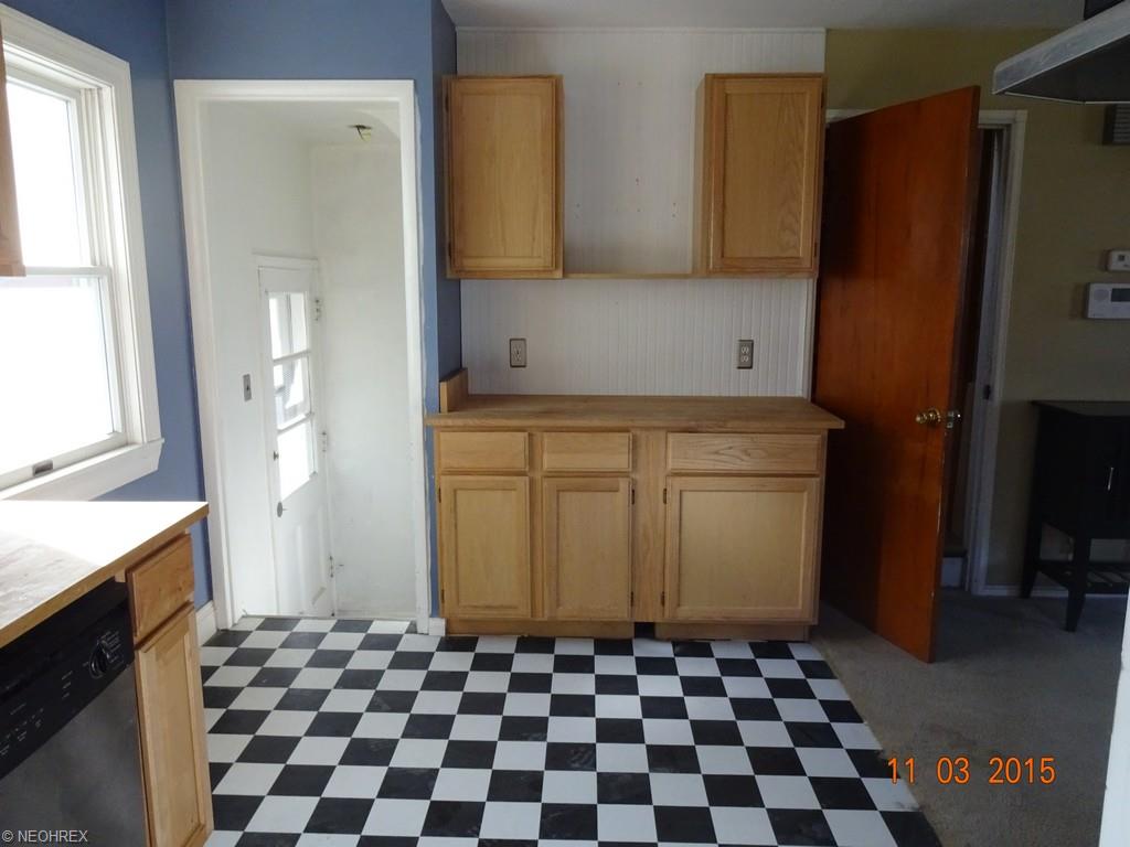 1232 Maple Dr, Lorain, OH 44052 photo 7