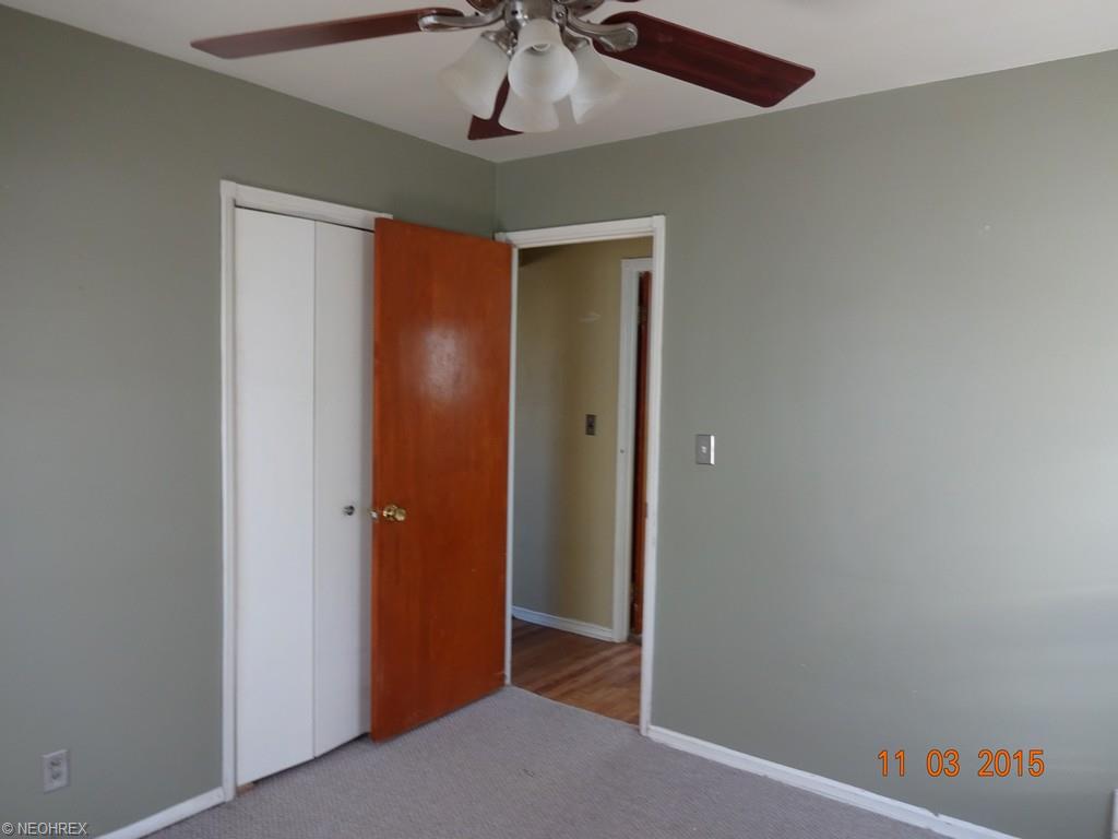1232 Maple Dr, Lorain, OH 44052 photo 9