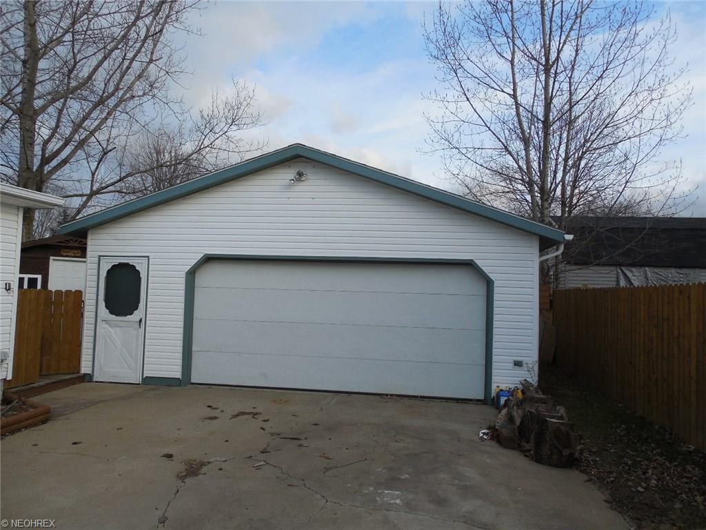 478 Stallion Ct, Lagrange, OH 44050 photo 3