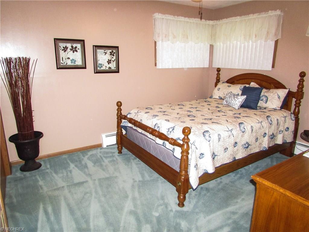 303 Vassar Ave, Elyria, OH 44035 photo 19