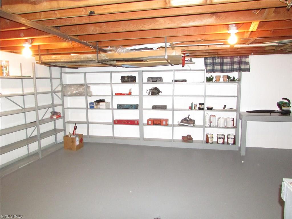 303 Vassar Ave, Elyria, OH 44035 photo 22