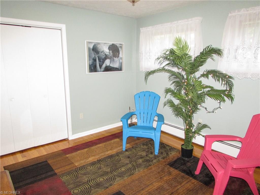 303 Vassar Ave, Elyria, OH 44035 photo 16