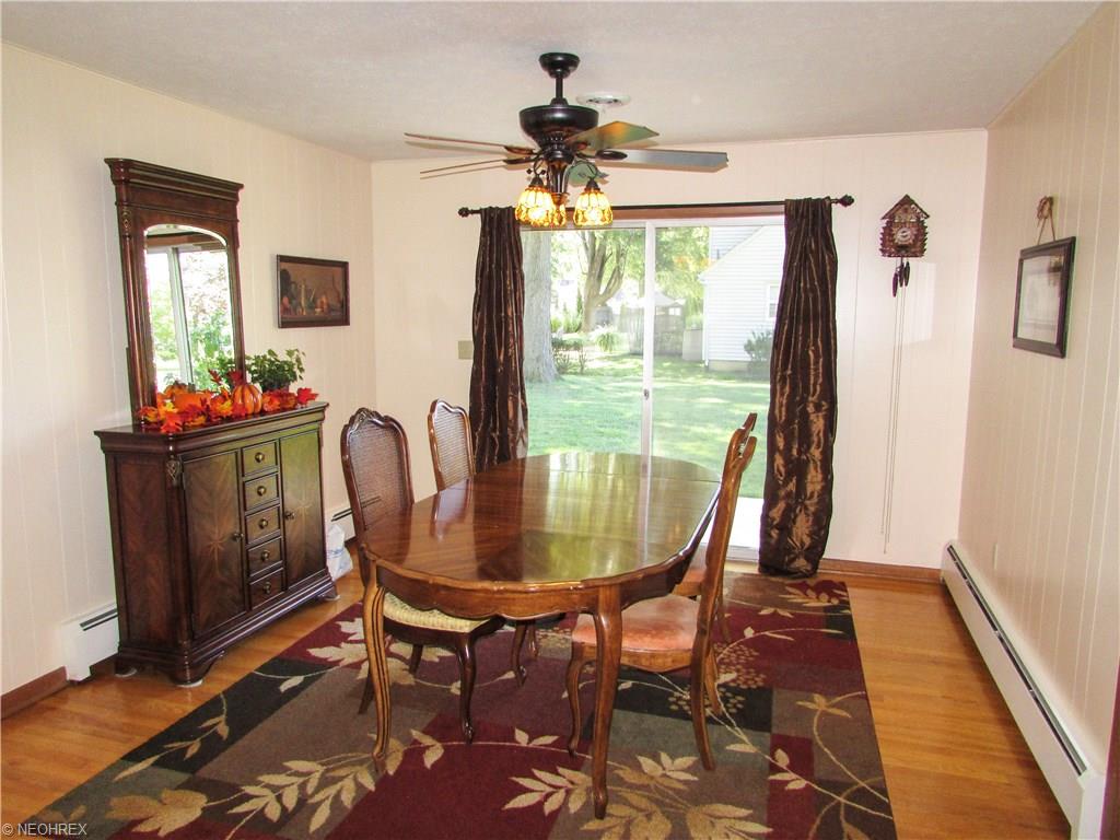 303 Vassar Ave, Elyria, OH 44035 photo 8