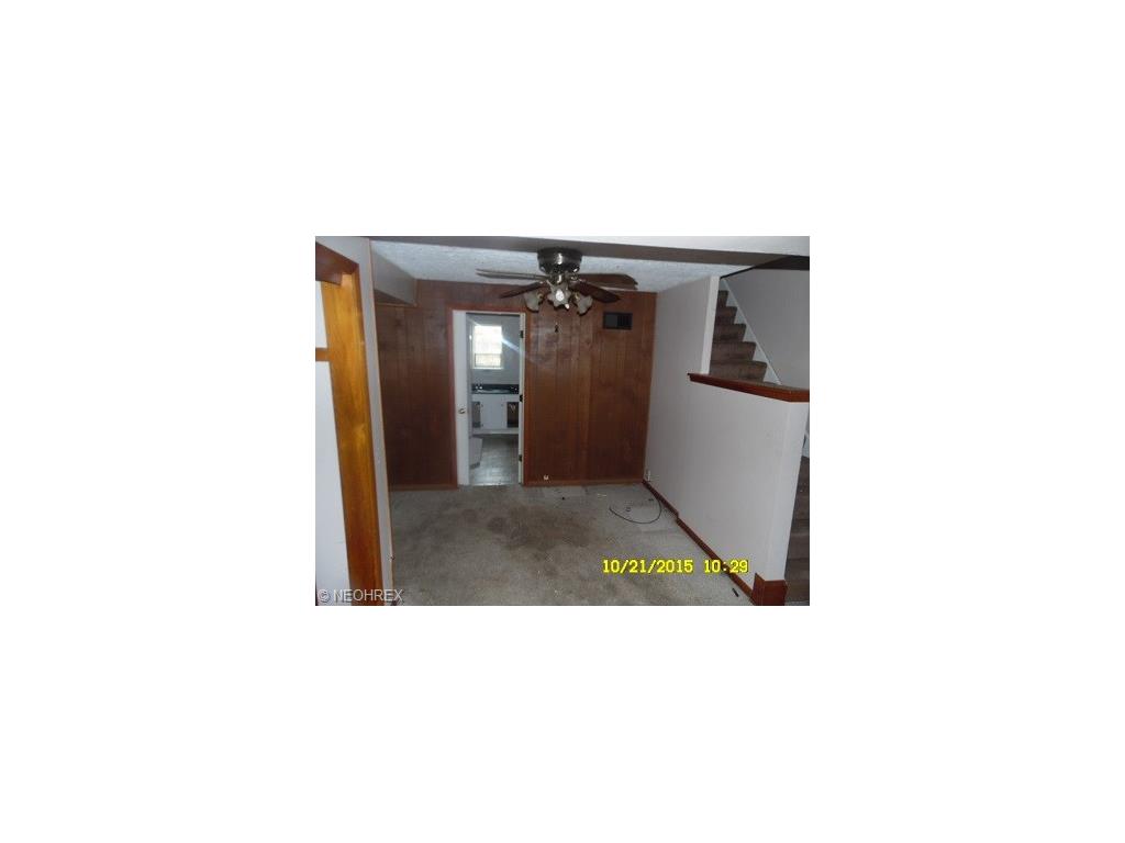 4523 Center Rd, Ashtabula, OH 44004 photo 6