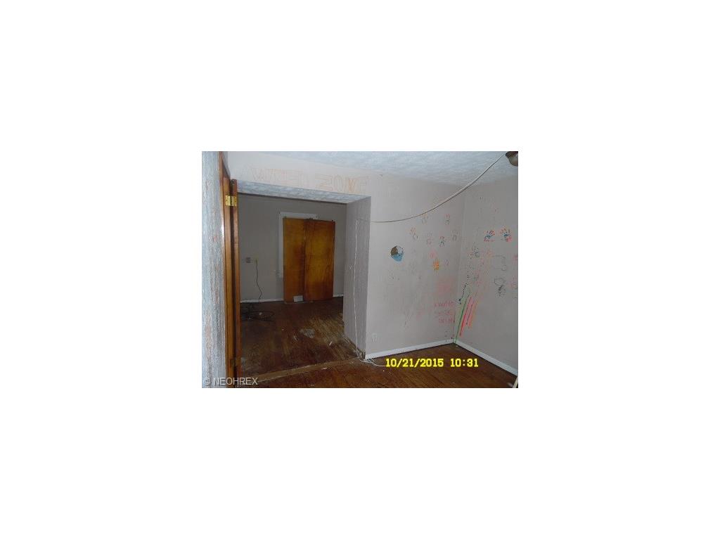 4523 Center Rd, Ashtabula, OH 44004 photo 12
