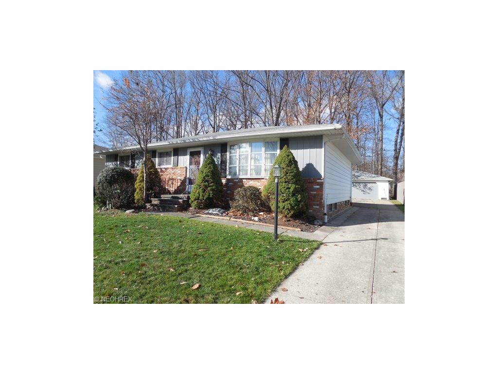 2106 Avalon Dr, Parma, OH 44134 photo 1