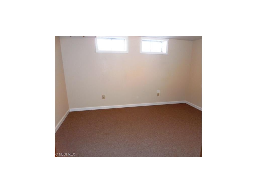 2106 Avalon Dr, Parma, OH 44134 photo 20