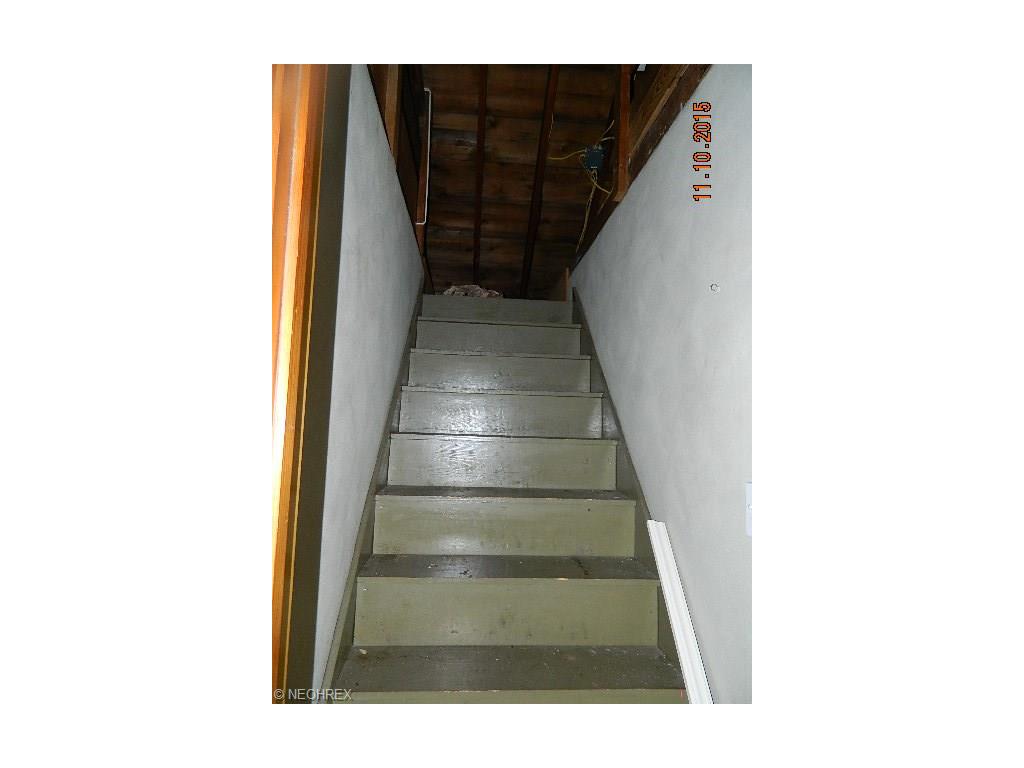 1681 E 36th St, Lorain, OH 44055 photo 10
