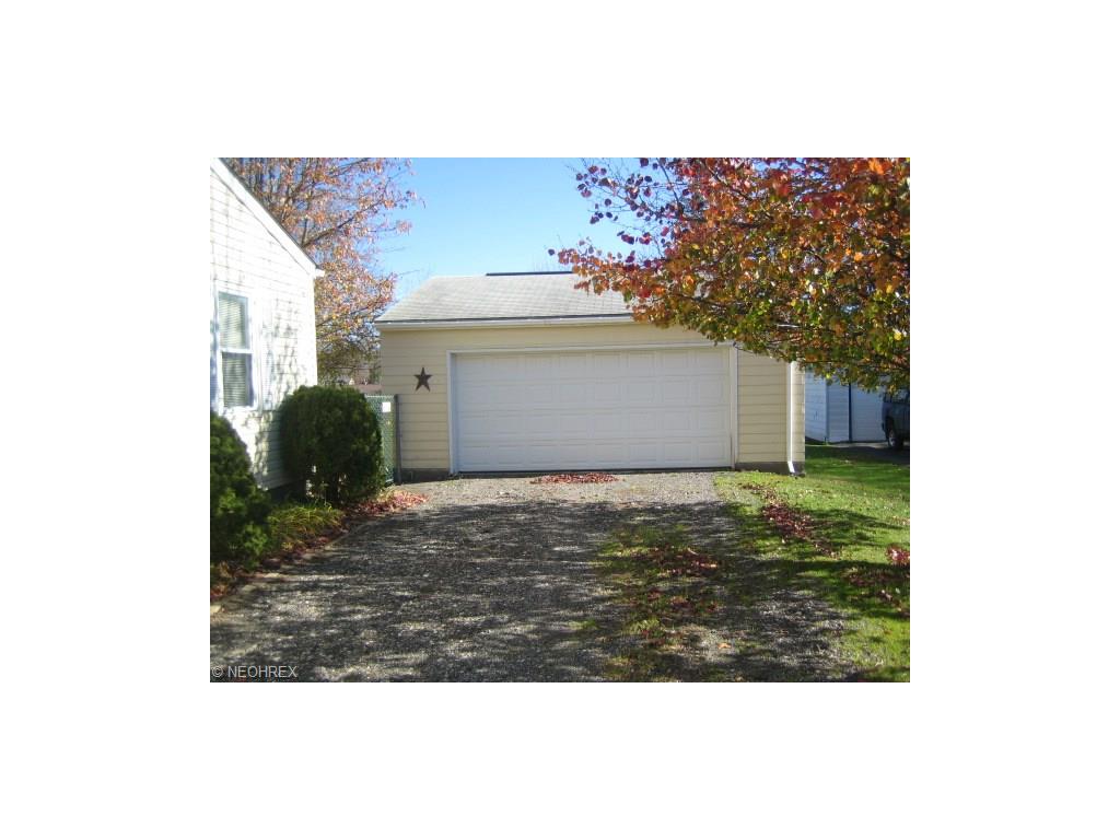 4126 Sabin Dr, Rootstown, OH 44272 photo 2