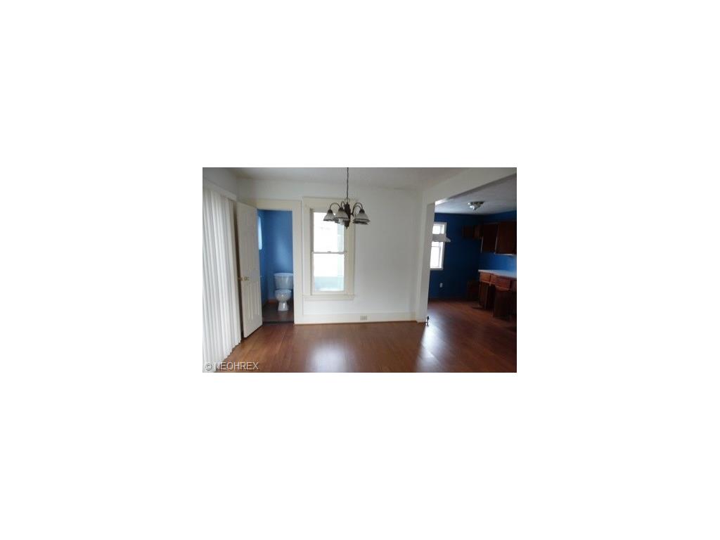 5332 Summer Ave, Ashtabula, OH 44004 photo 5
