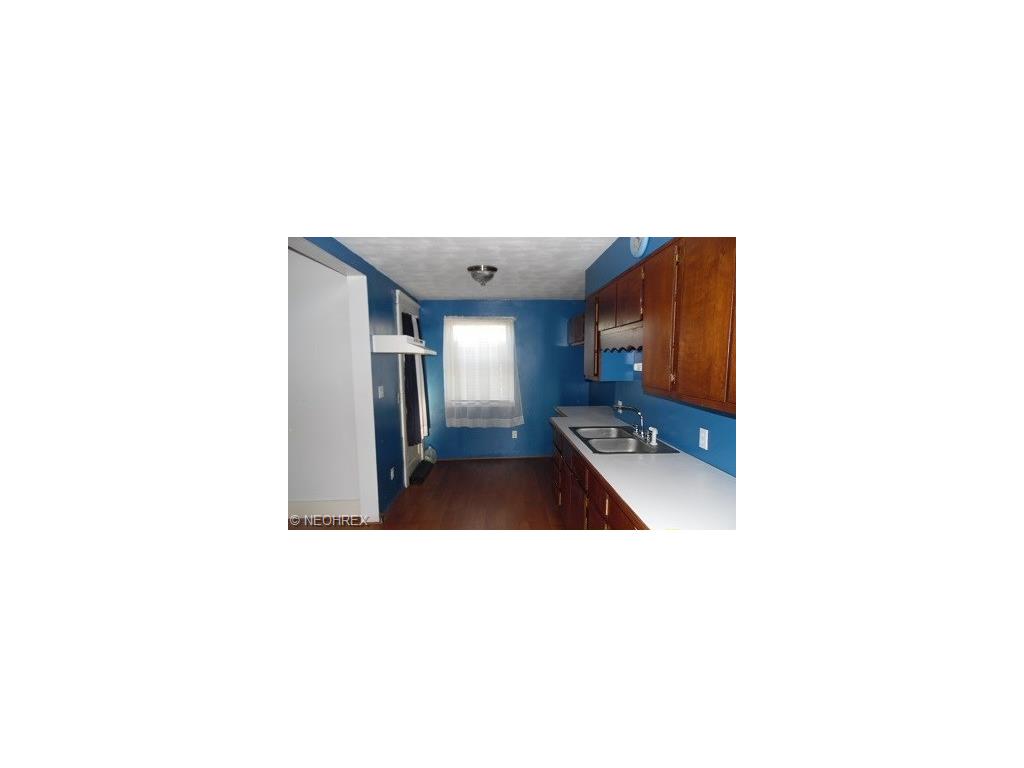 5332 Summer Ave, Ashtabula, OH 44004 photo 7