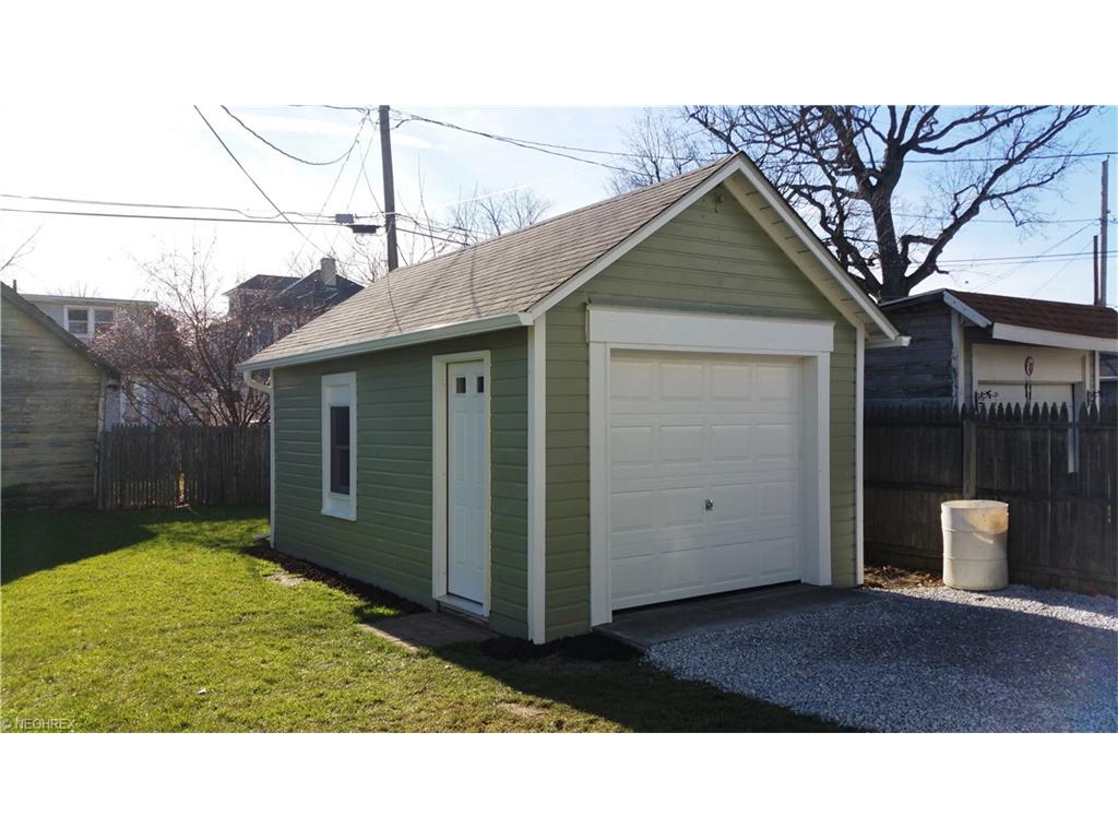 131 Cornell Ave, Elyria, OH 44035 photo 8