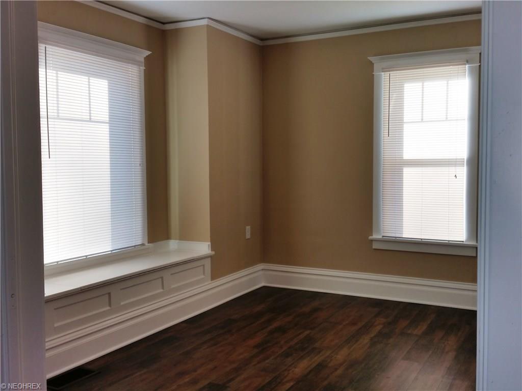 131 Cornell Ave, Elyria, OH 44035 photo 9