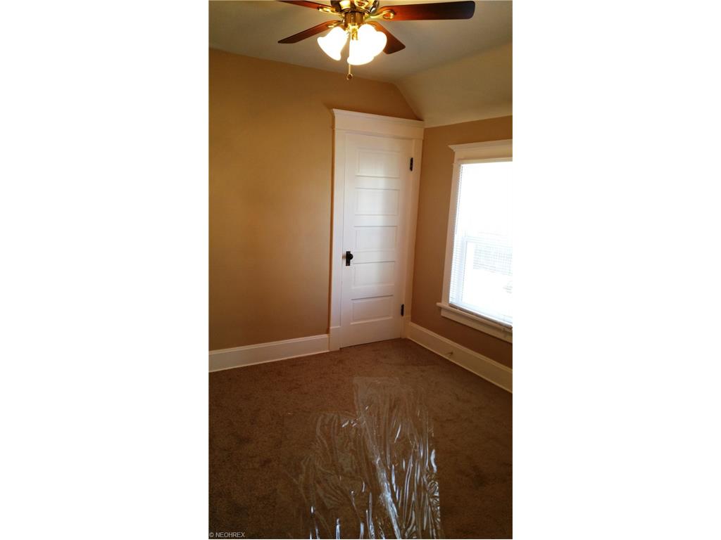 131 Cornell Ave, Elyria, OH 44035 photo 16