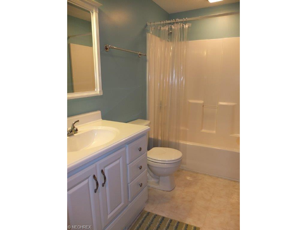 4612 Yoder Ave SW, Canton, OH 44706 photo 8