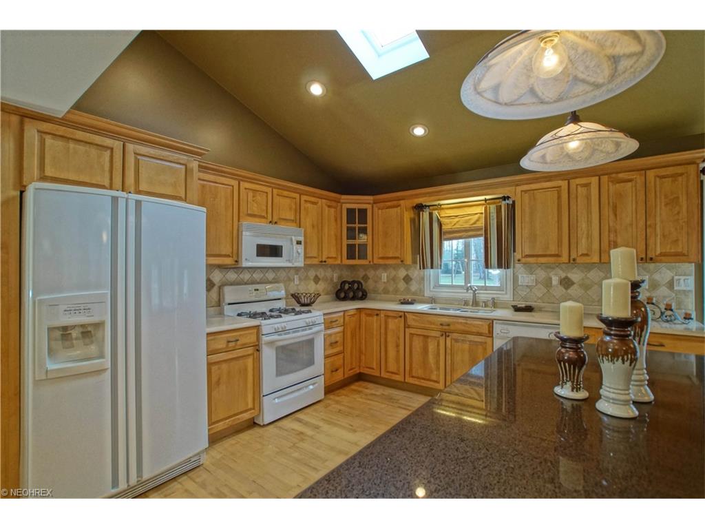 2692 Gingertree Dr, Ashtabula, OH 44004 photo 4