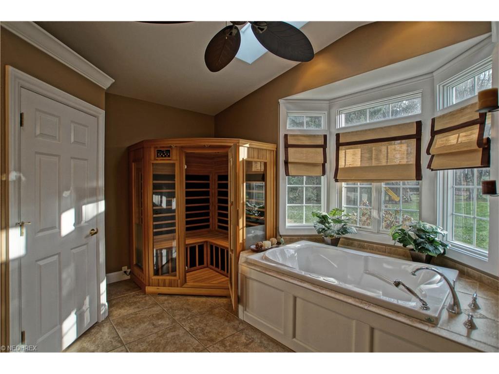 2692 Gingertree Dr, Ashtabula, OH 44004 photo 16