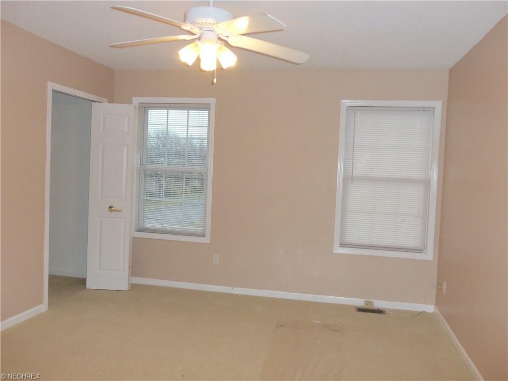 384 Babbitt Rd, Euclid, OH 44123 photo 10