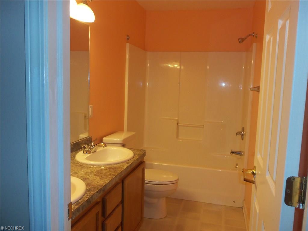384 Babbitt Rd, Euclid, OH 44123 photo 17