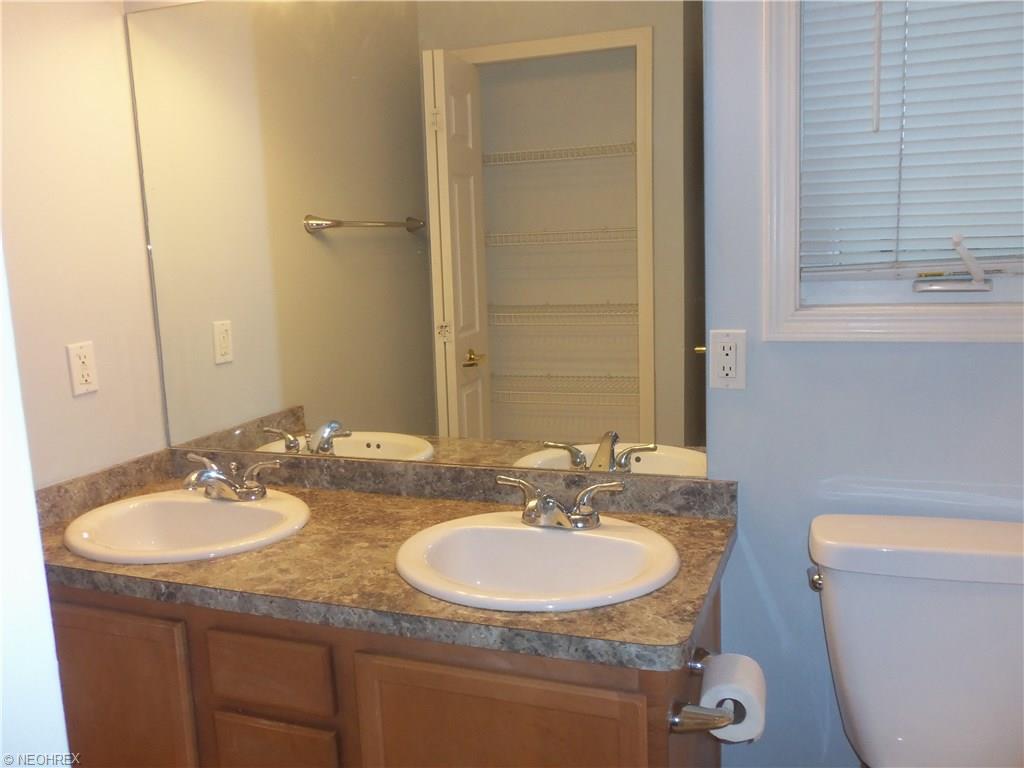 384 Babbitt Rd, Euclid, OH 44123 photo 16