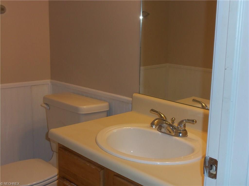 384 Babbitt Rd, Euclid, OH 44123 photo 18