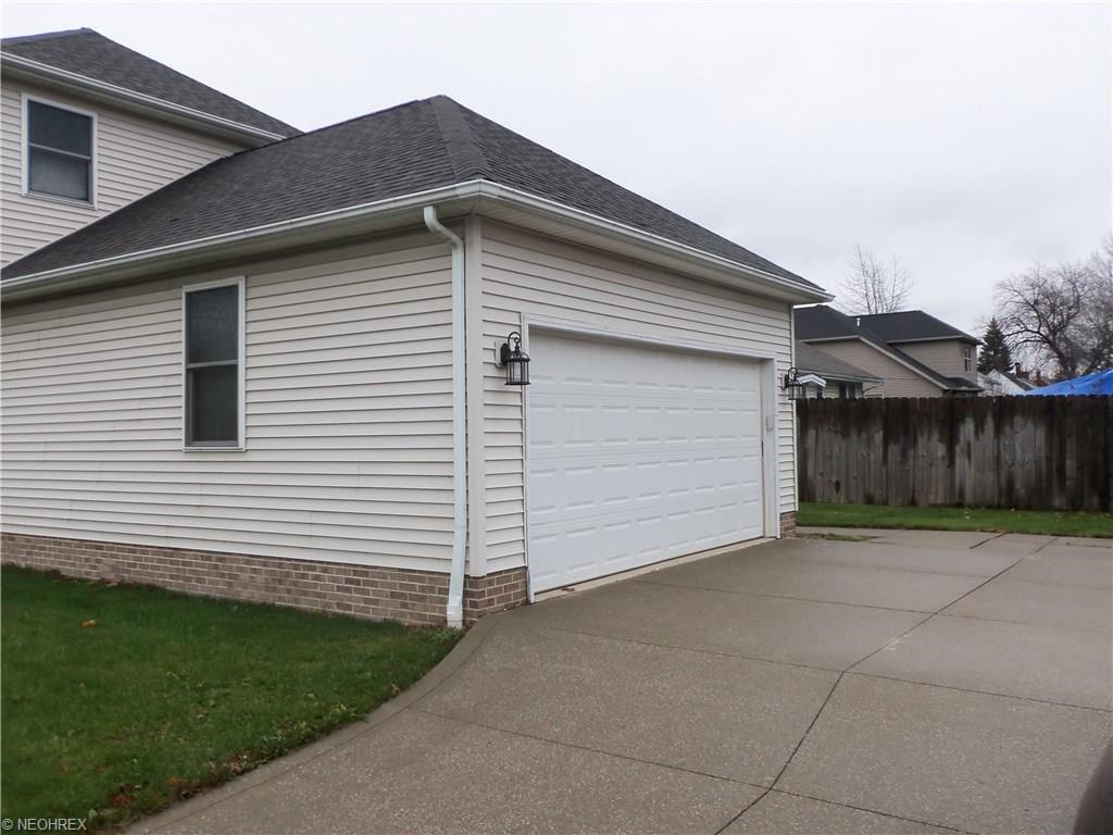 384 Babbitt Rd, Euclid, OH 44123 photo 24