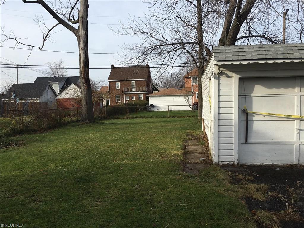900 E 237th St, Euclid, OH 44123 photo 11