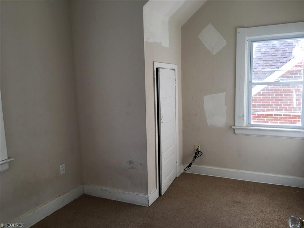 900 E 237th St, Euclid, OH 44123 photo 6