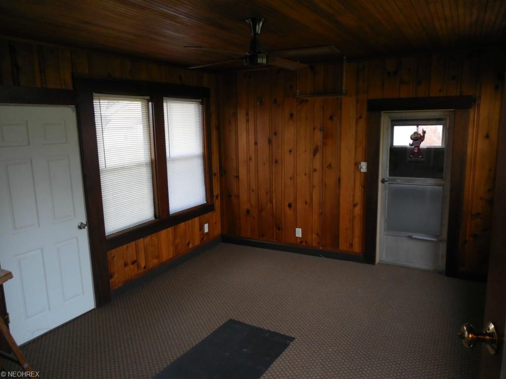 174 Helena Dr, Struthers, OH 44471 photo 7