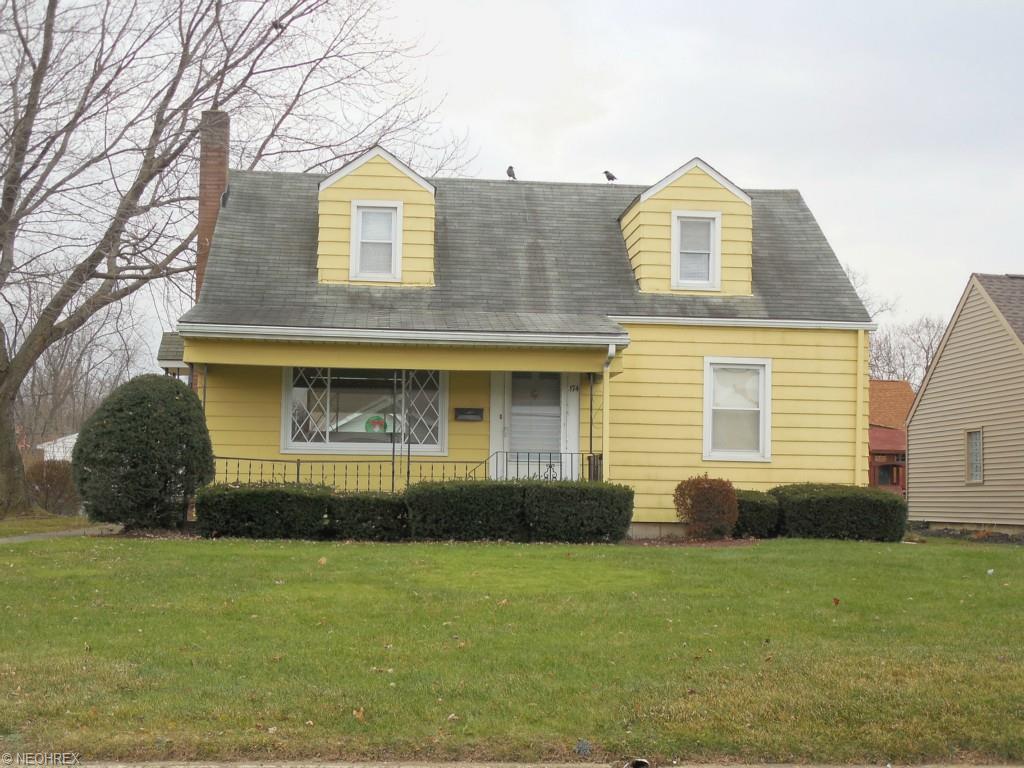 174 Helena Dr, Struthers, OH 44471 photo 2