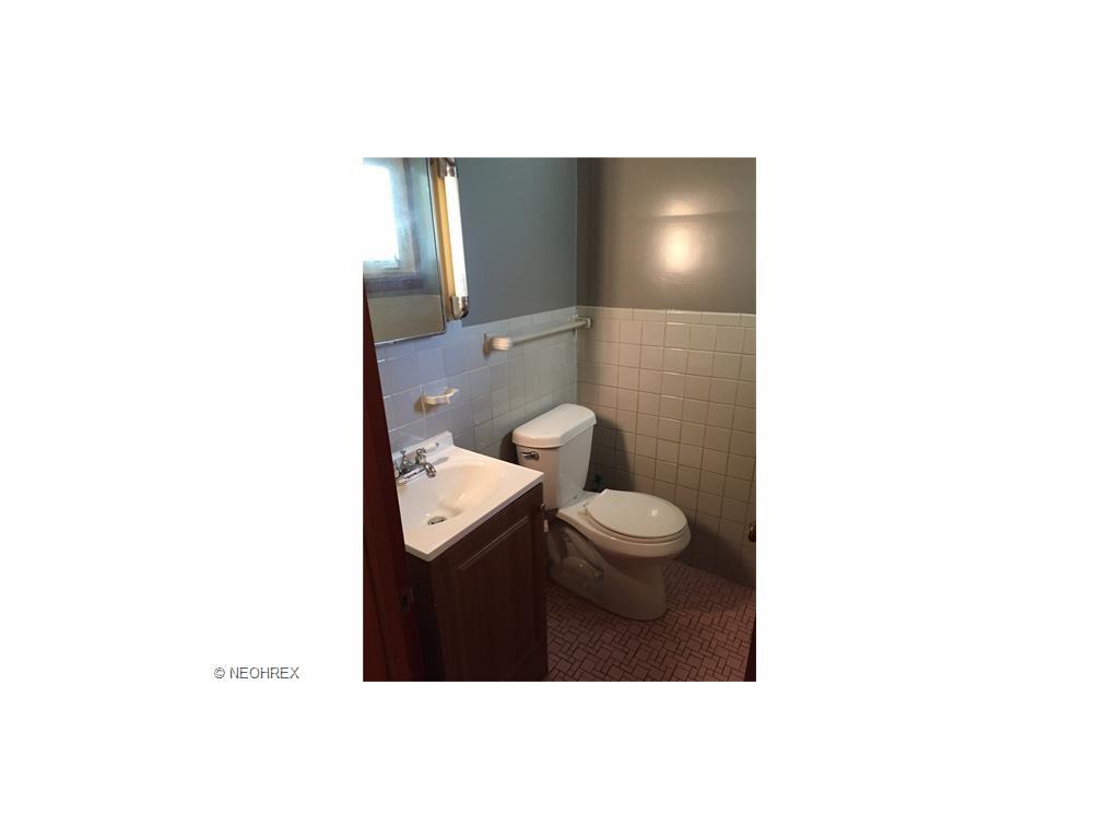 970 Gulf Rd, Elyria, OH 44035 photo 18