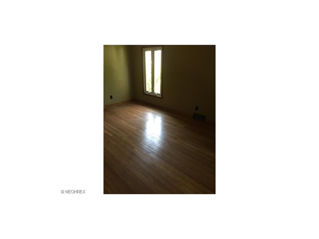 970 Gulf Rd, Elyria, OH 44035 photo 16
