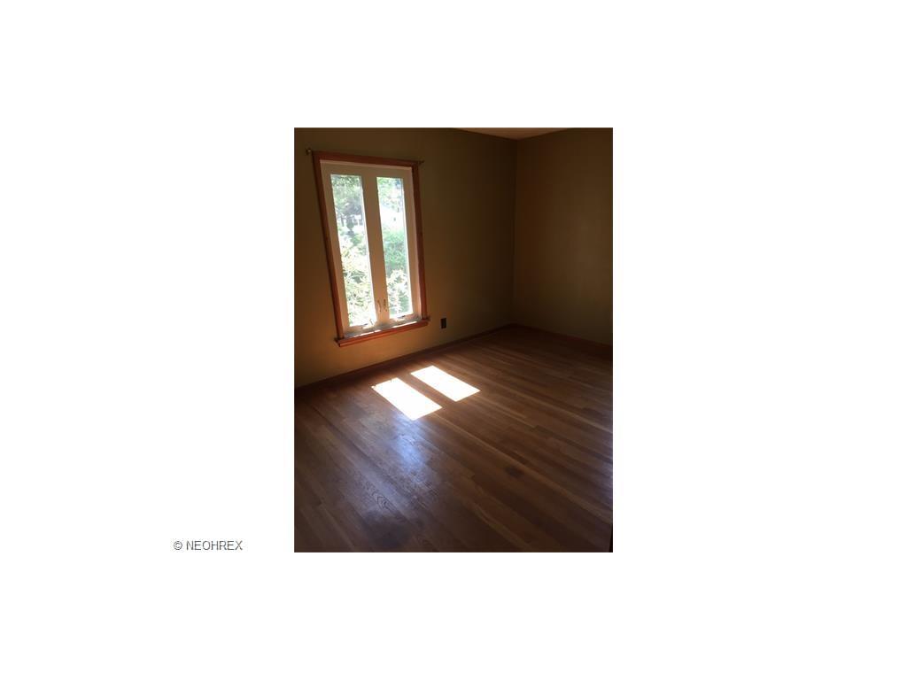 970 Gulf Rd, Elyria, OH 44035 photo 12
