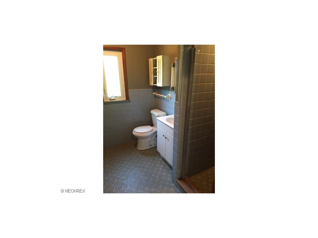 970 Gulf Rd, Elyria, OH 44035 photo 13
