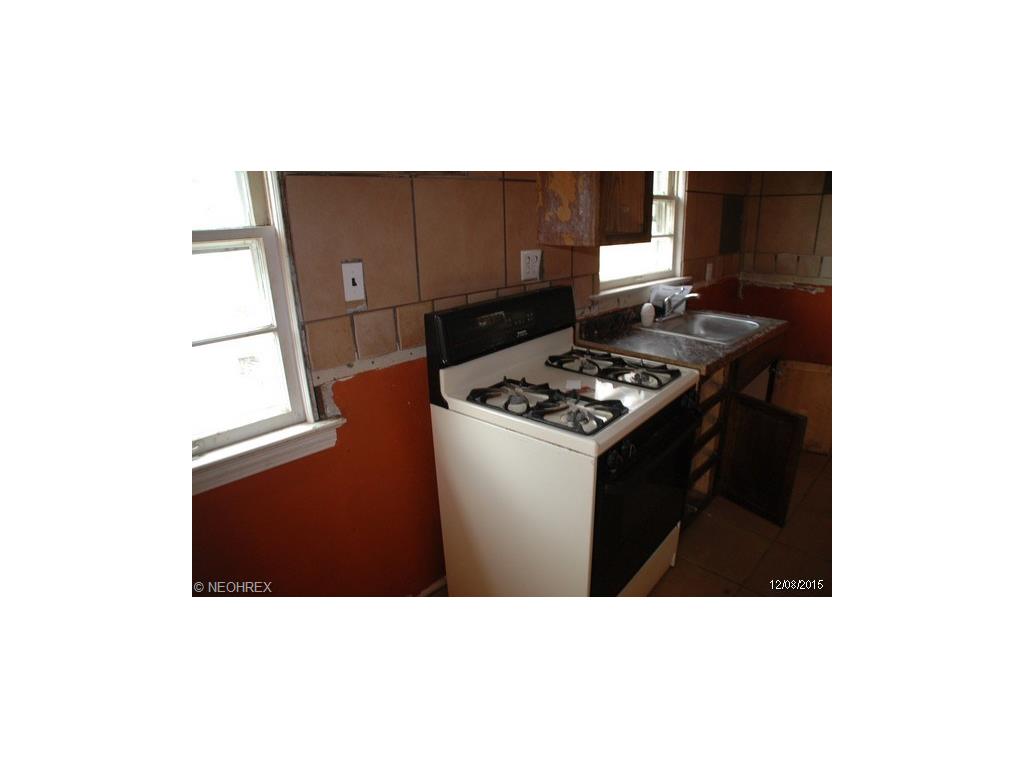 1803 E 298th St, Wickliffe, OH 44092 photo 13