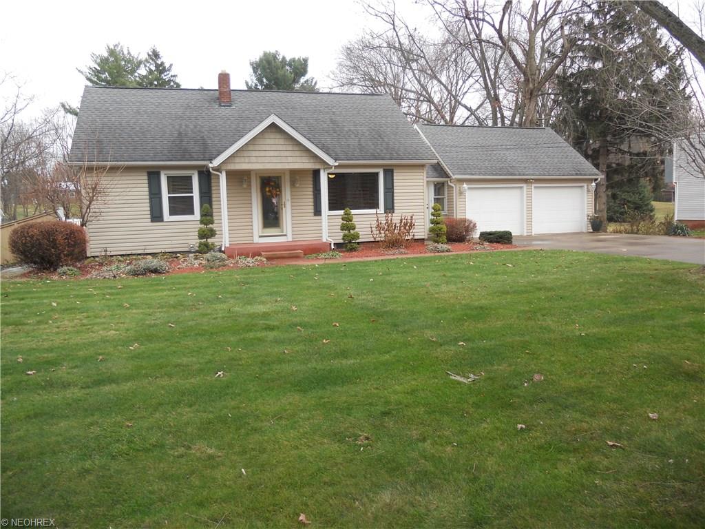 814 Overdale Ave NW, Canton, OH 44708 photo 1