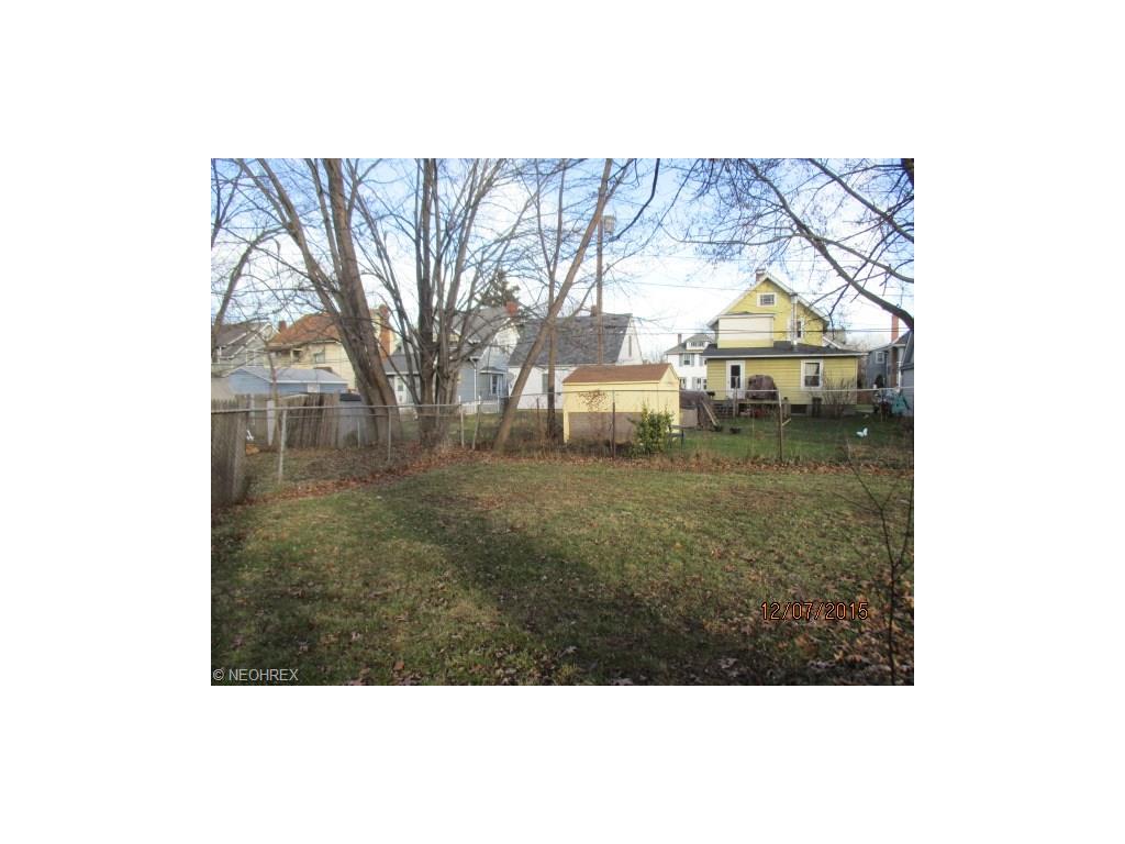 135 Gulf Rd, Elyria, OH 44035 photo 6