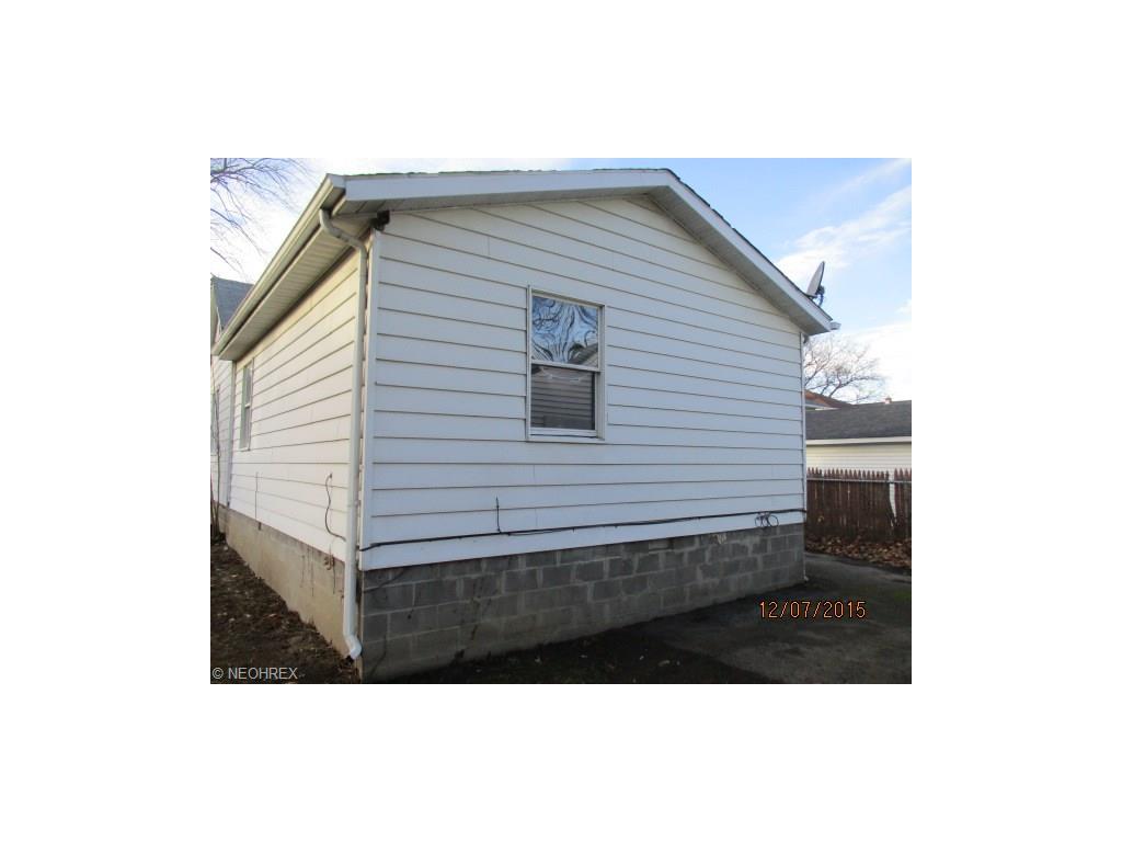 135 Gulf Rd, Elyria, OH 44035 photo 5