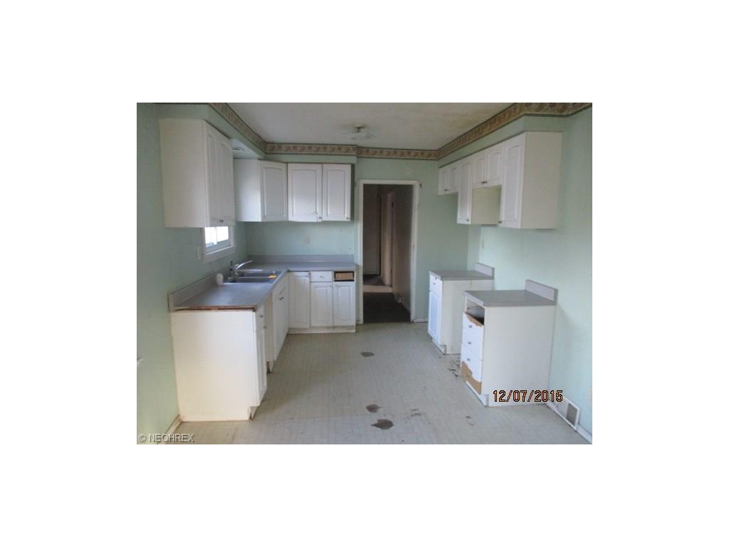135 Gulf Rd, Elyria, OH 44035 photo 10
