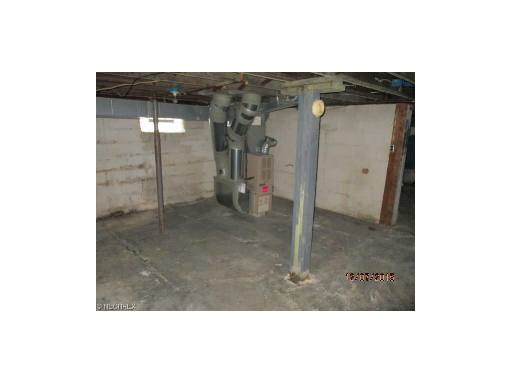135 Gulf Rd, Elyria, OH 44035 photo 18