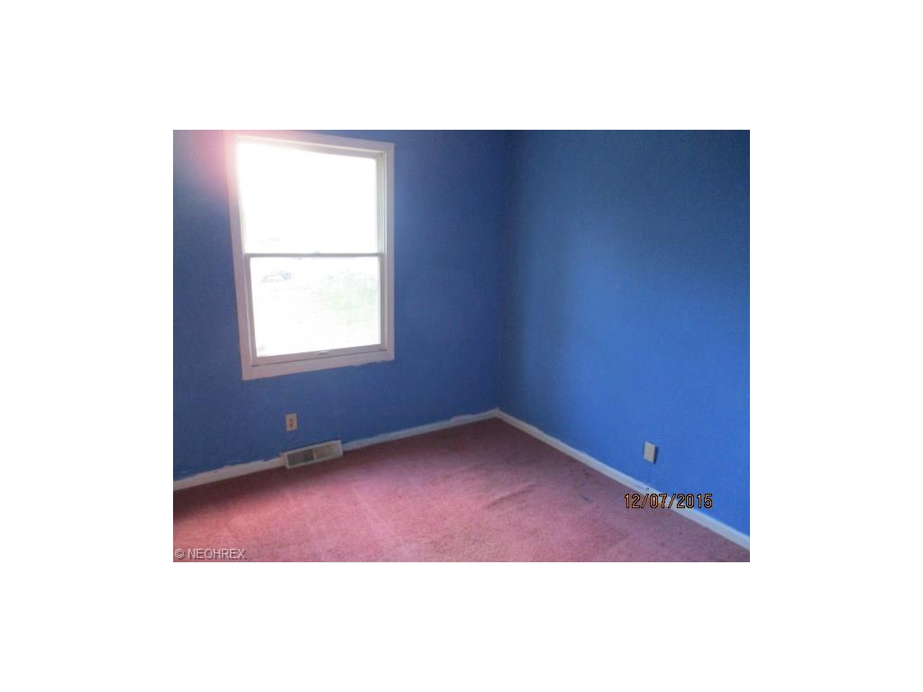 135 Gulf Rd, Elyria, OH 44035 photo 13